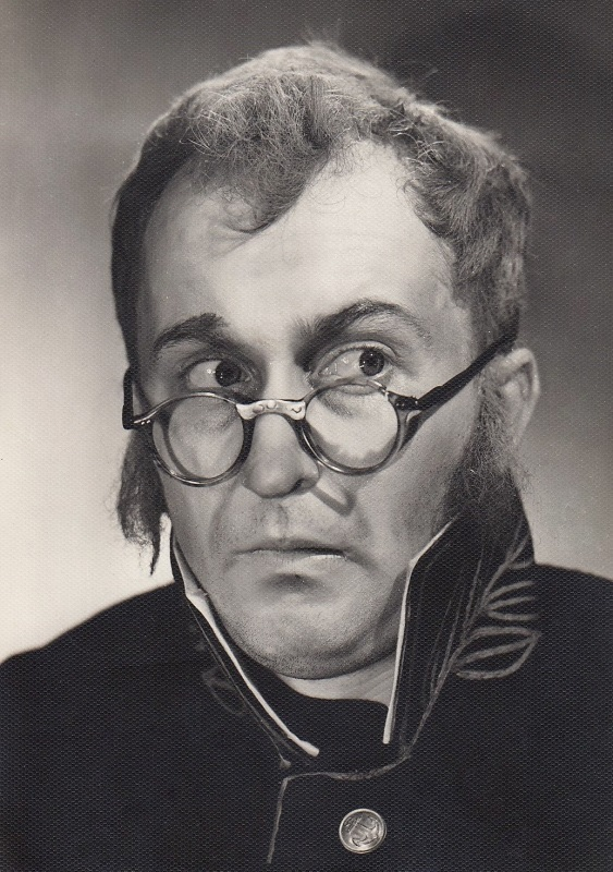File:Vark, Uno (Luka Lukitš Hlopov – Uno Vark. Gogoli „Revident”. Draamateater, 1965, erakogu).jpg